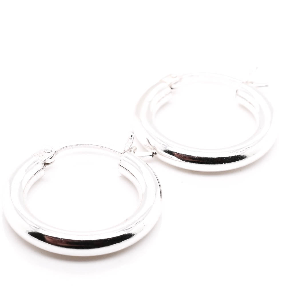 Sterling silver 20mm Hoop Earrings.
