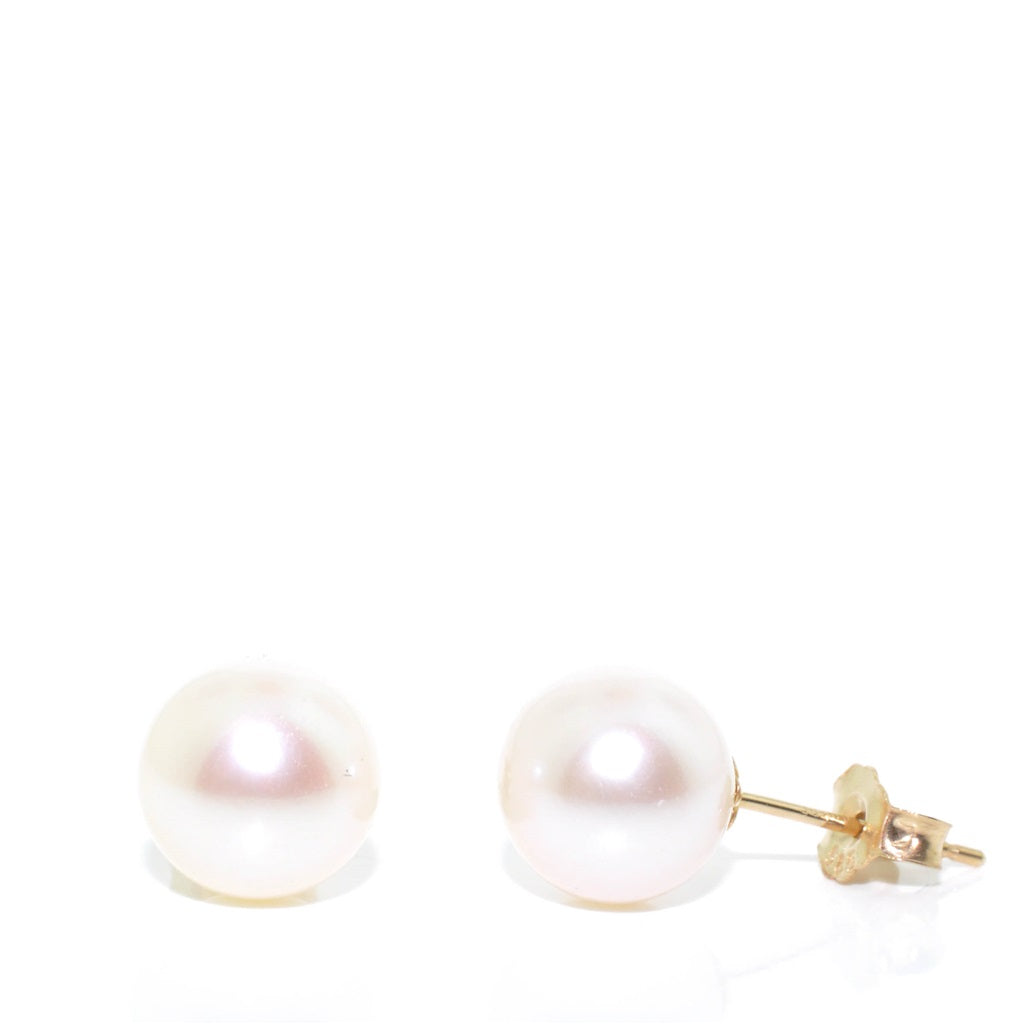 14KT Yellow Gold 7.7.5mm Akoya Cultured Pearl Stud Earrings.
