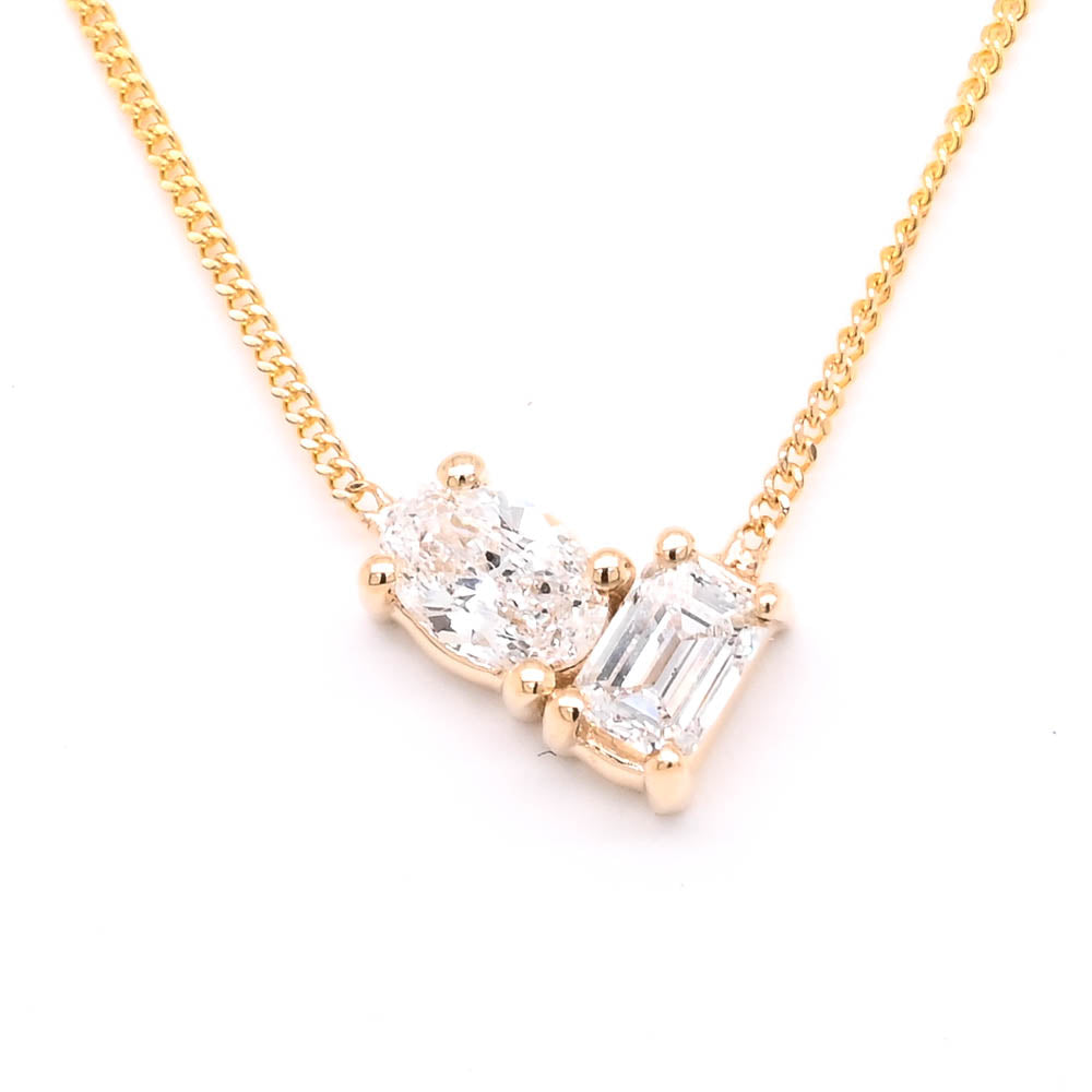 LUJO 10KT Yellow Gold 18" 0.30CTW Emerald & Oval Shape LAB Created Diamond Necklace.