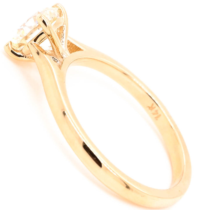 14KT Yellow Gold 1.00CT Round Brilliant Solitaire Engagement Ring.