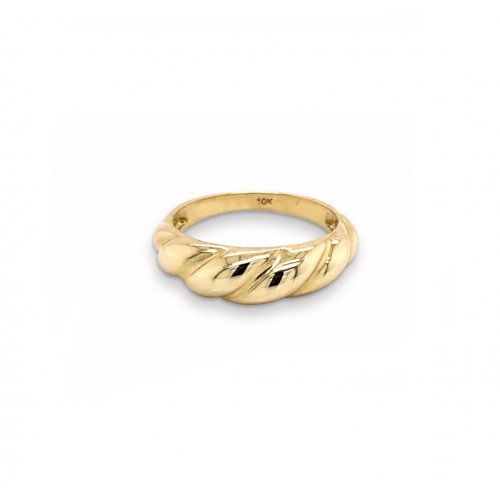 10KT Yellow Gold Croissant Ring.