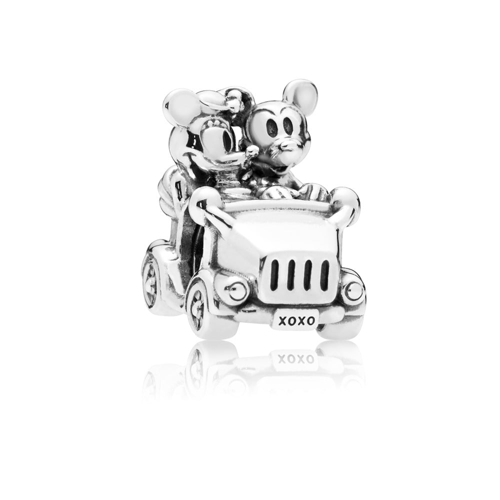 Disney, Mickey & Minnie Vintage Car
