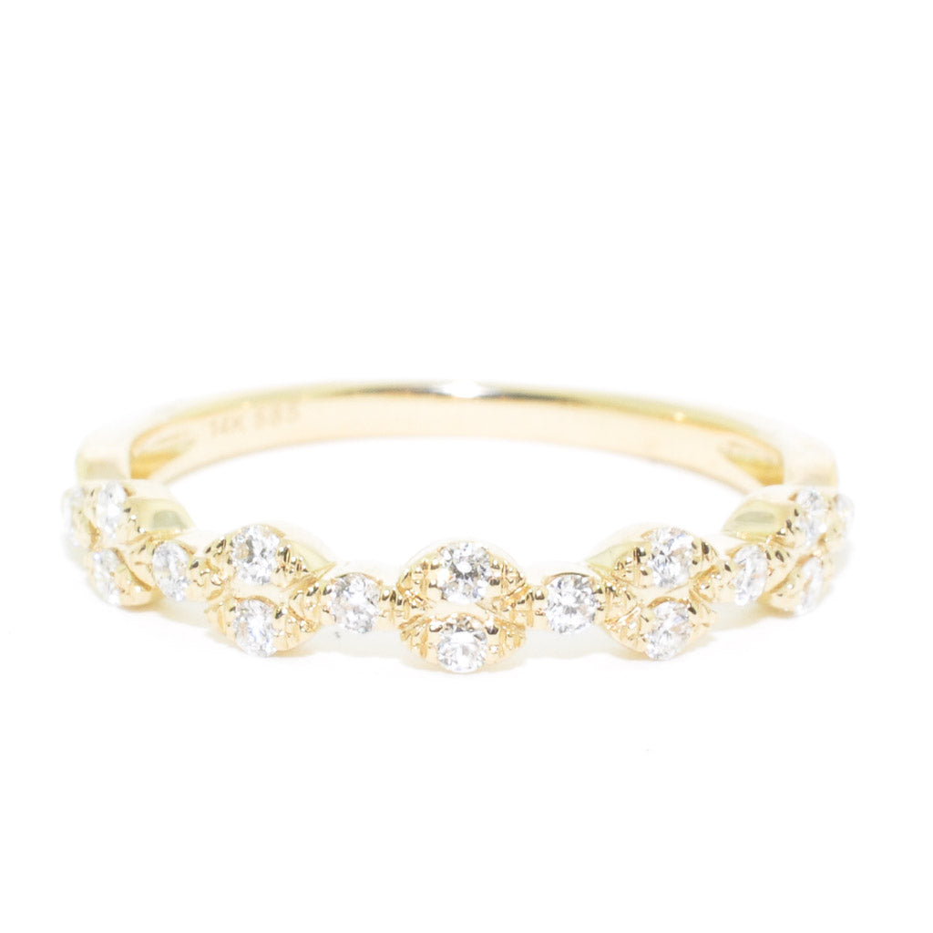14KT Yellow Gold 0.21CTW Diamond Band.