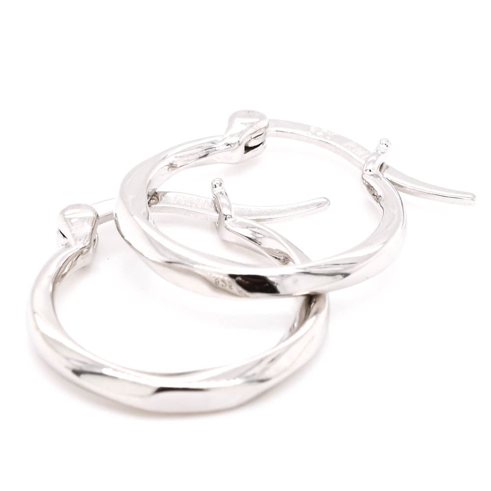 Sterling Silver 16mm Huggie Earrings.