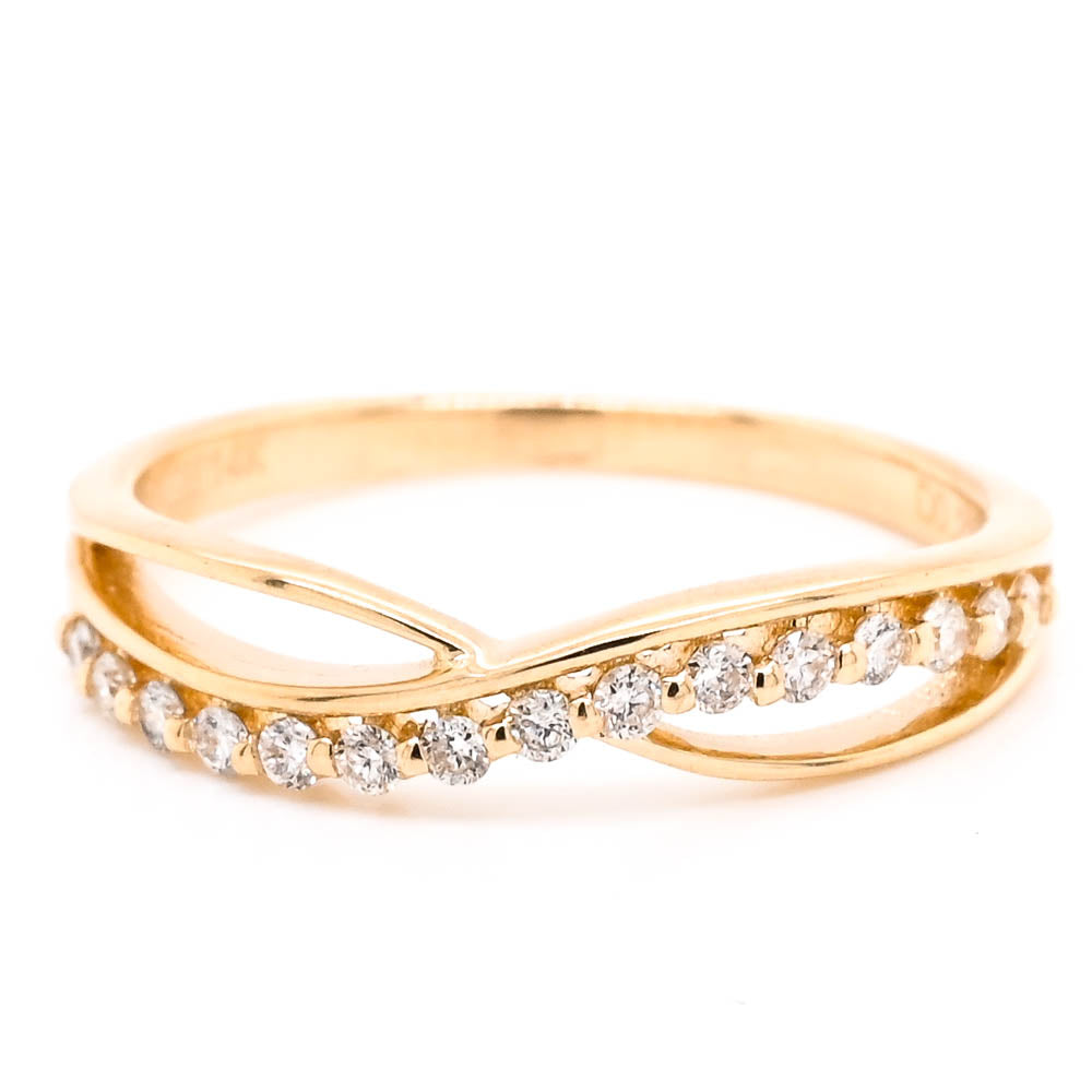 14KT Yellow Gold 0.23CTW Diamond Infinity Ring.