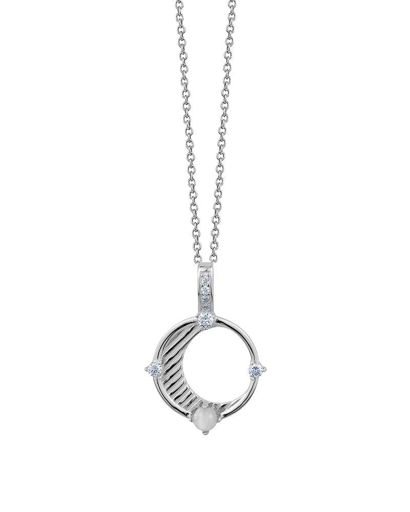 Larus Sterling Silver 18" Moonstone Necklace.