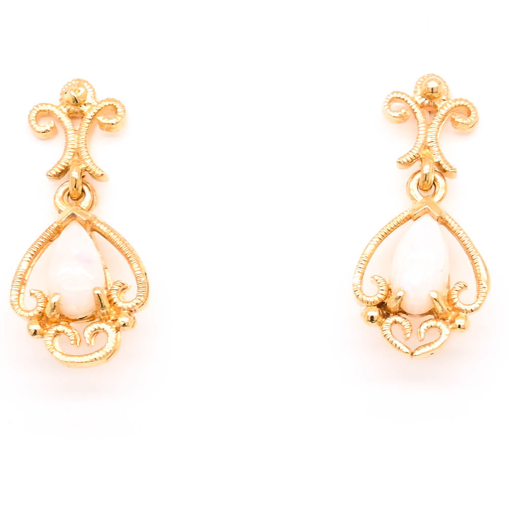 14KT Yellow Gold Pear Shape Opal Drop Earrings.
