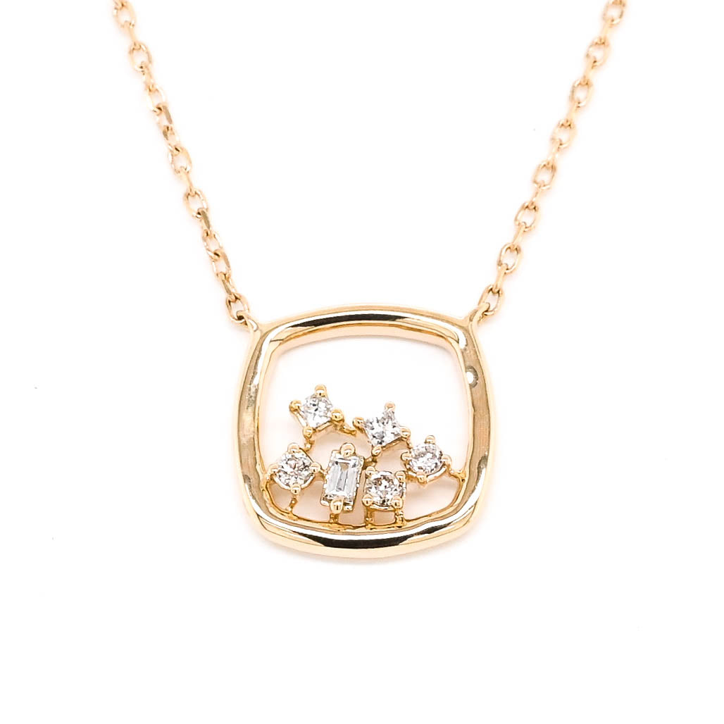 14KT Yellow Gold 18" 0.08CTW Diamond Necklace.