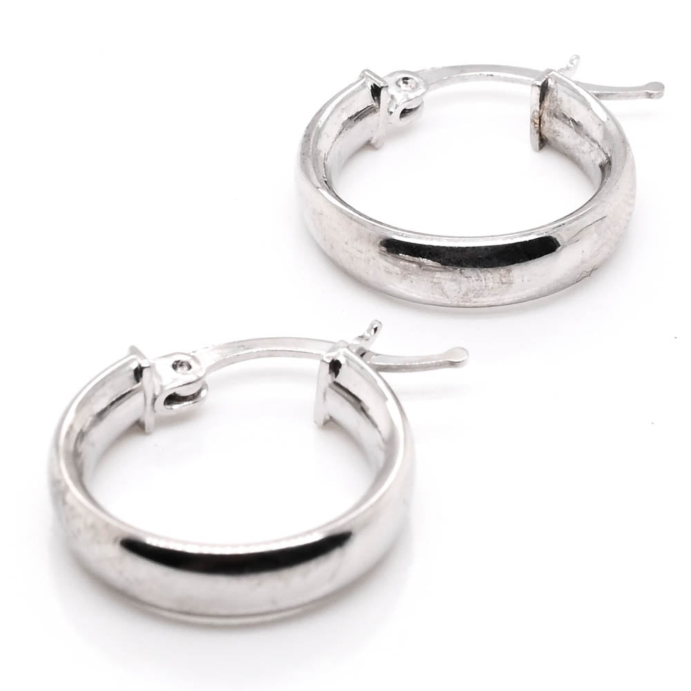 10KT White Gold 16MM Small Hoop Earrings.