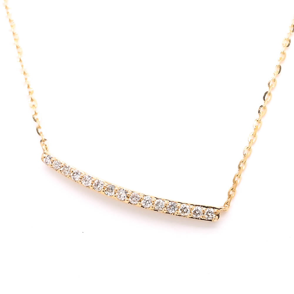 14KT Yellow Gold 18" 0.10CTW Diamon Curved Bar Necklace.