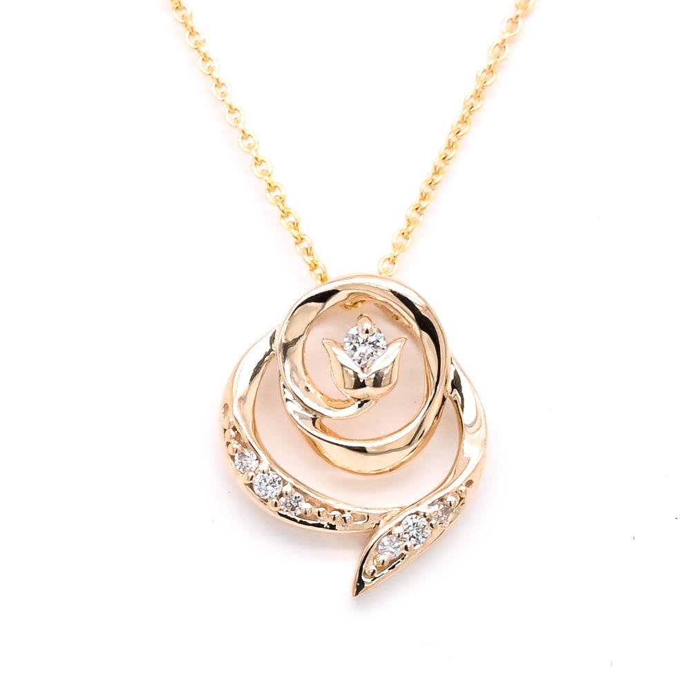 Fire & Ice 10KT Yellow Gold 18" 0.03CTW Canadian diamond Rose Necklace.