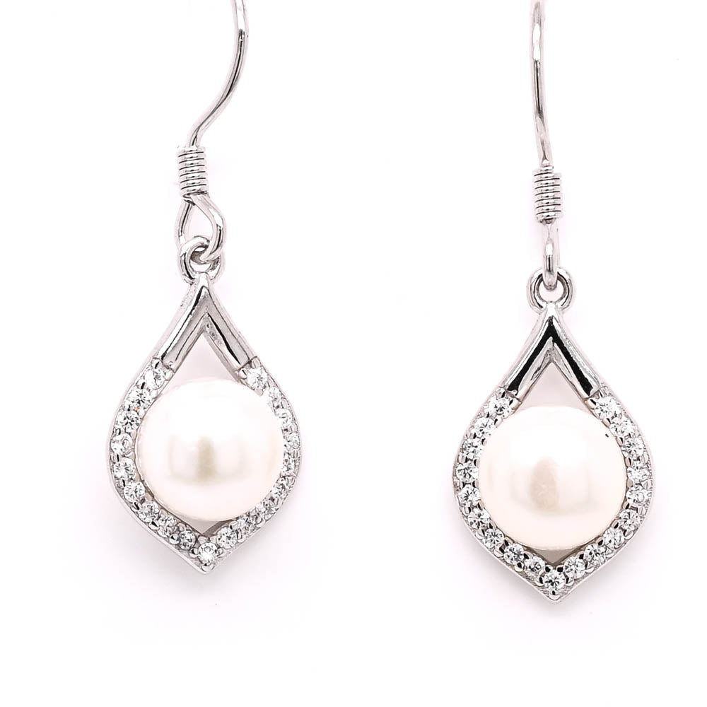 Sterling Silver 7mm Pearl Drop Earrings.