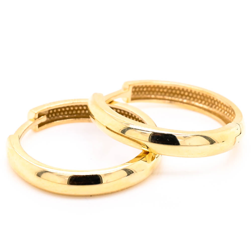 10KT Yellow Gold 15mm Huggie Earrings.