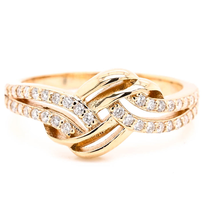 14KT Yellow Gold 0.30CTW Diamond Ring.