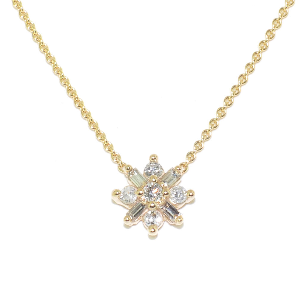 Fire and Ice 10KT Yellow Gold 0.13CTW Canadian Diamond Snowflake Necklace.