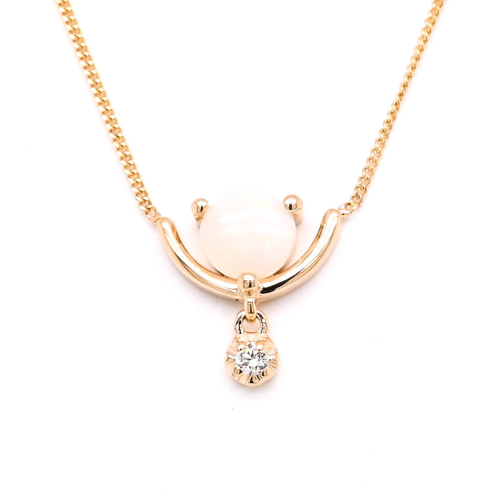 Fire & Ice 10KT Yellow Gold 18" White Opal & Canadian Diamond Necklace.