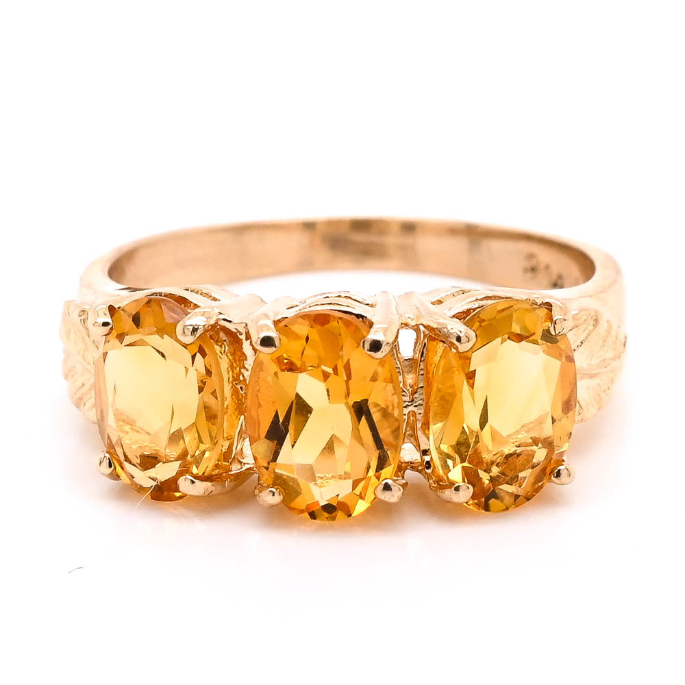 10KT Yellow Gold Oval Shape Citrine Ring.