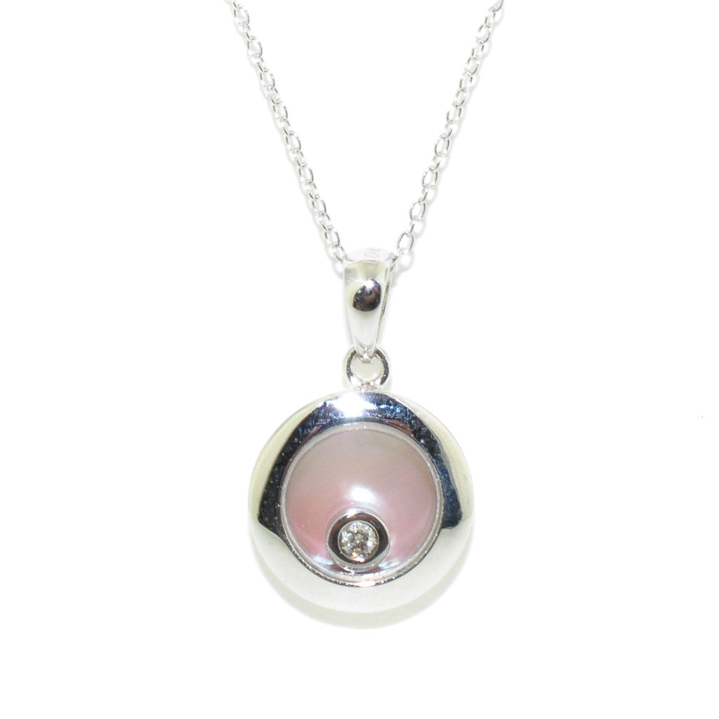 10KT White Gold 18" Mother Of Pearl and Diamond Necklace.