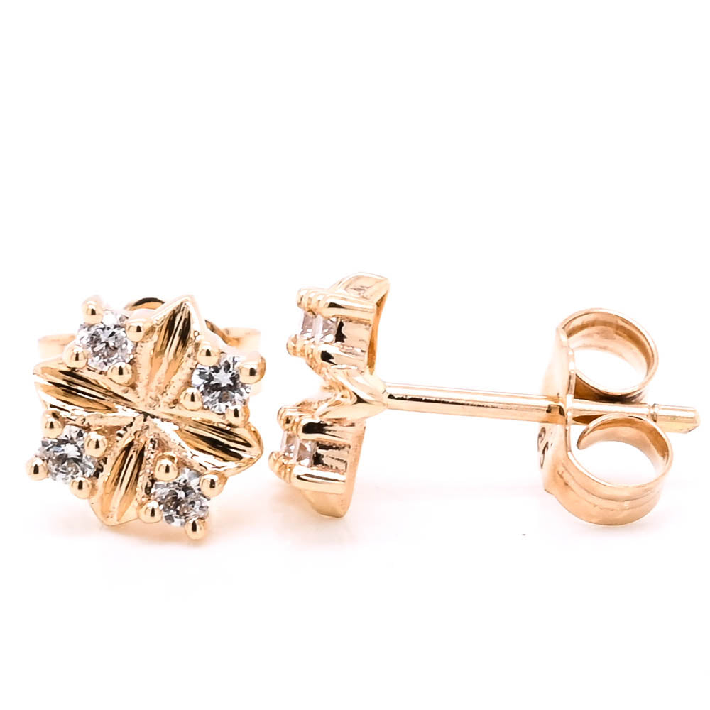 14KT Yellow Gold 0.16CTW Diamond Stud Earrings.