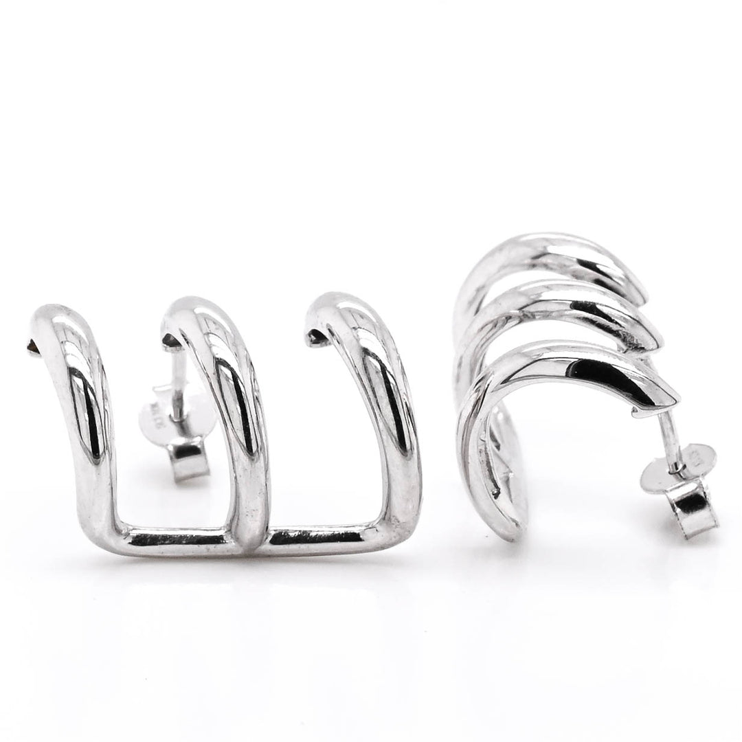 10KT White Gold Stud Earrings.