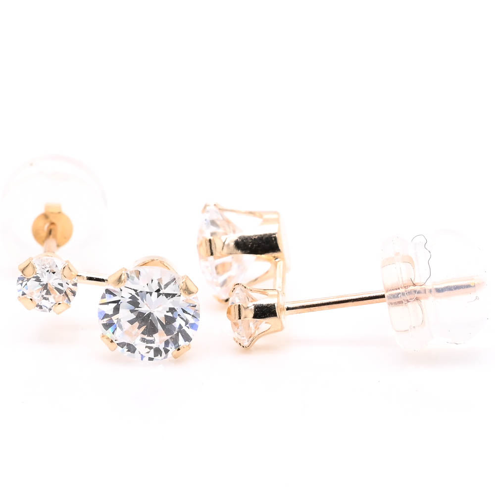 10KT Yellow Gold C.Z Stud Earrings.
Overall Dimensions: 8x3.5mm
T