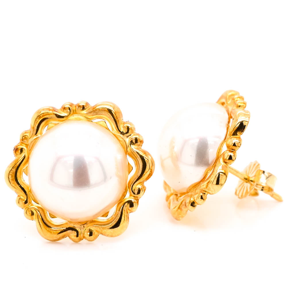 18KT Yellow Gold 12MM Cultured Button Pearl Earrings.