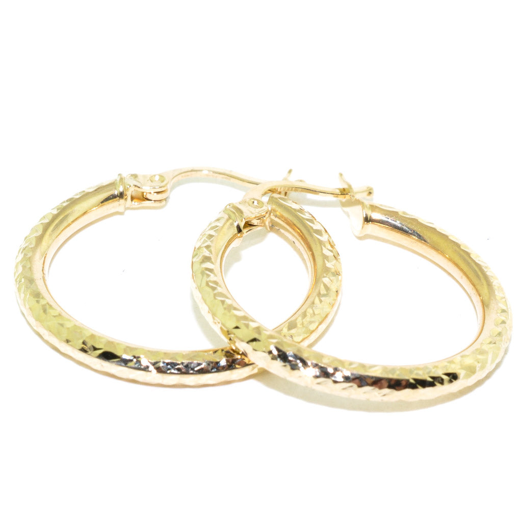 10KT Yellow Gold 25MM Hoop EArrings.