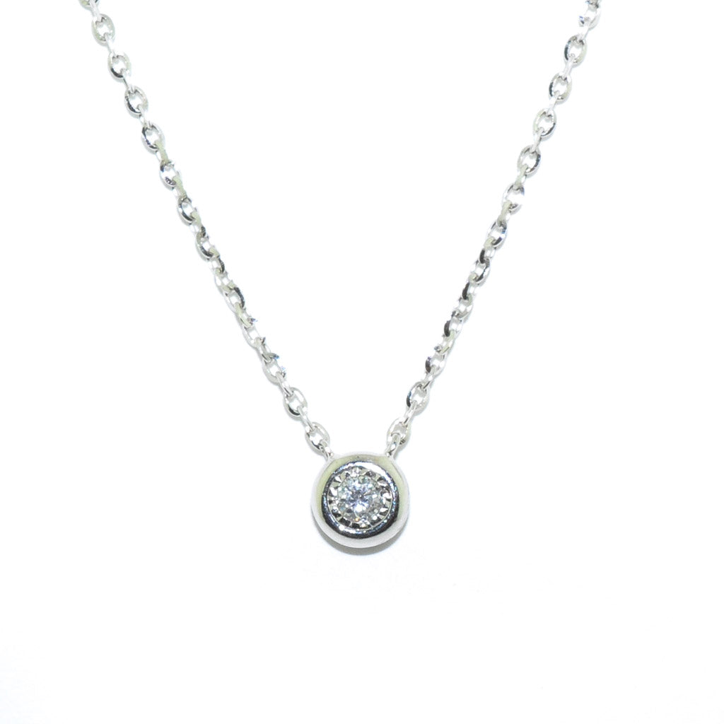 14KT White Gold 18" 0.04CT Diamond Bezel Set Necklace.