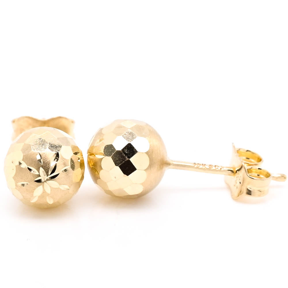 10KT Yellow Gold 7mm Ball Stud Earrings.