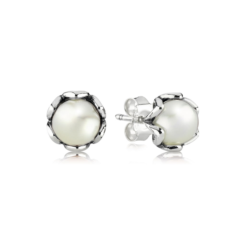 cultured elegance, white pearl