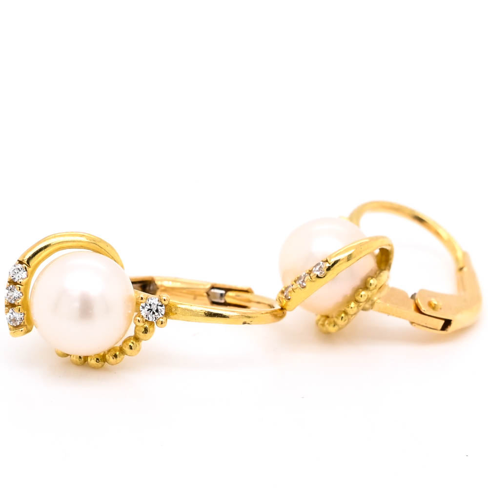 18KT Yellow Gold 7-7.5mm Pearl & C.Z  Leverback Earrings.