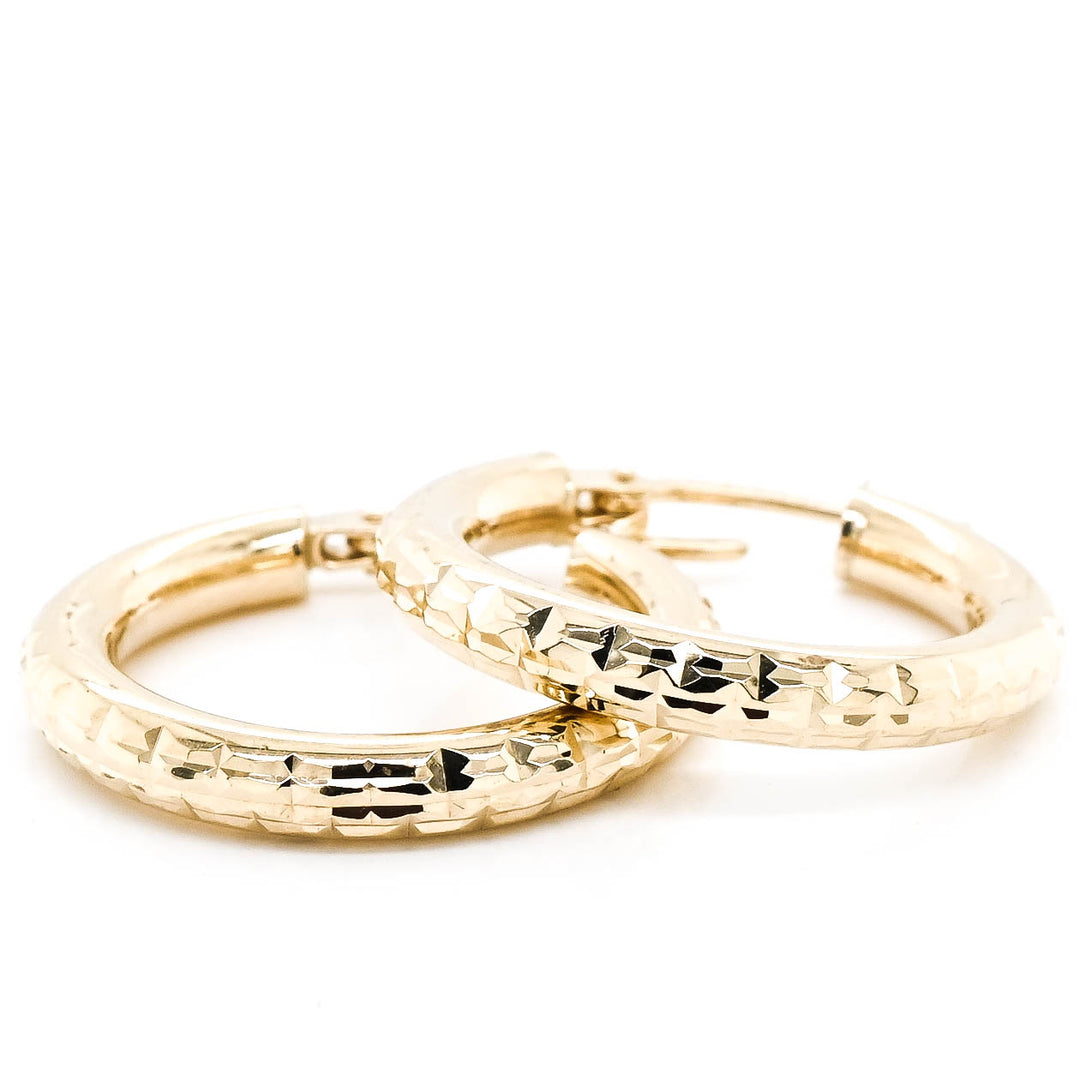10KT Yellow Gold Medium Hoop Earrings.