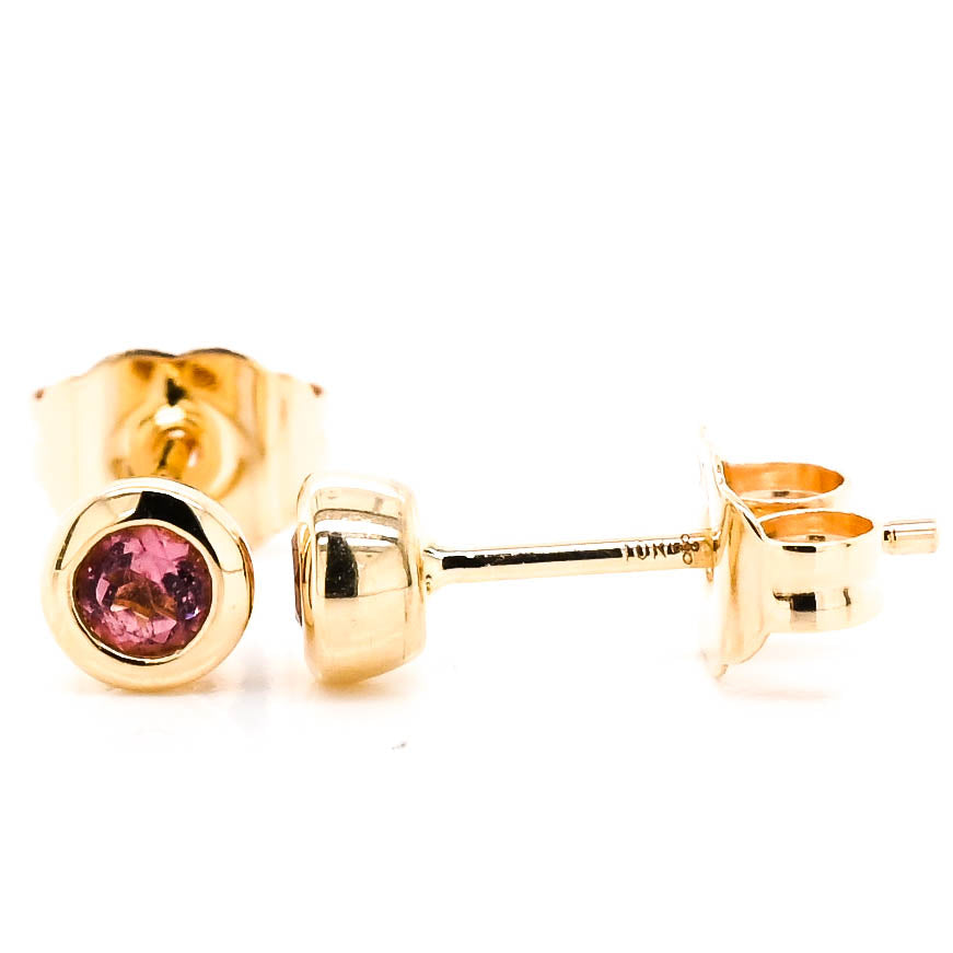 10KT Yellow Gold 0.50CT Pink Topaz Bezel Set Stud Earrings.