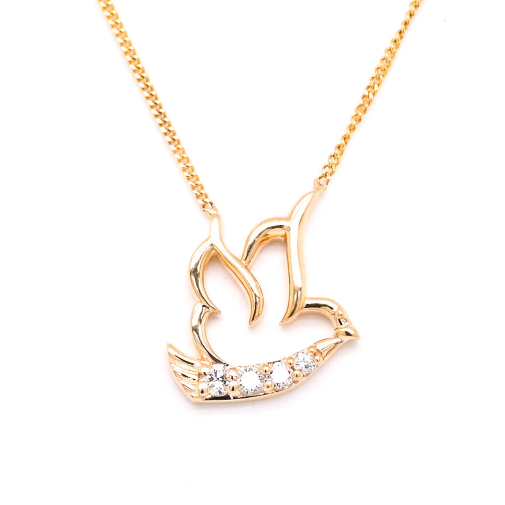 Fire & Ice 10KT Yellow Gold 18" 0.04CTW Canadian Diamond Turtle Dove Necklace.
