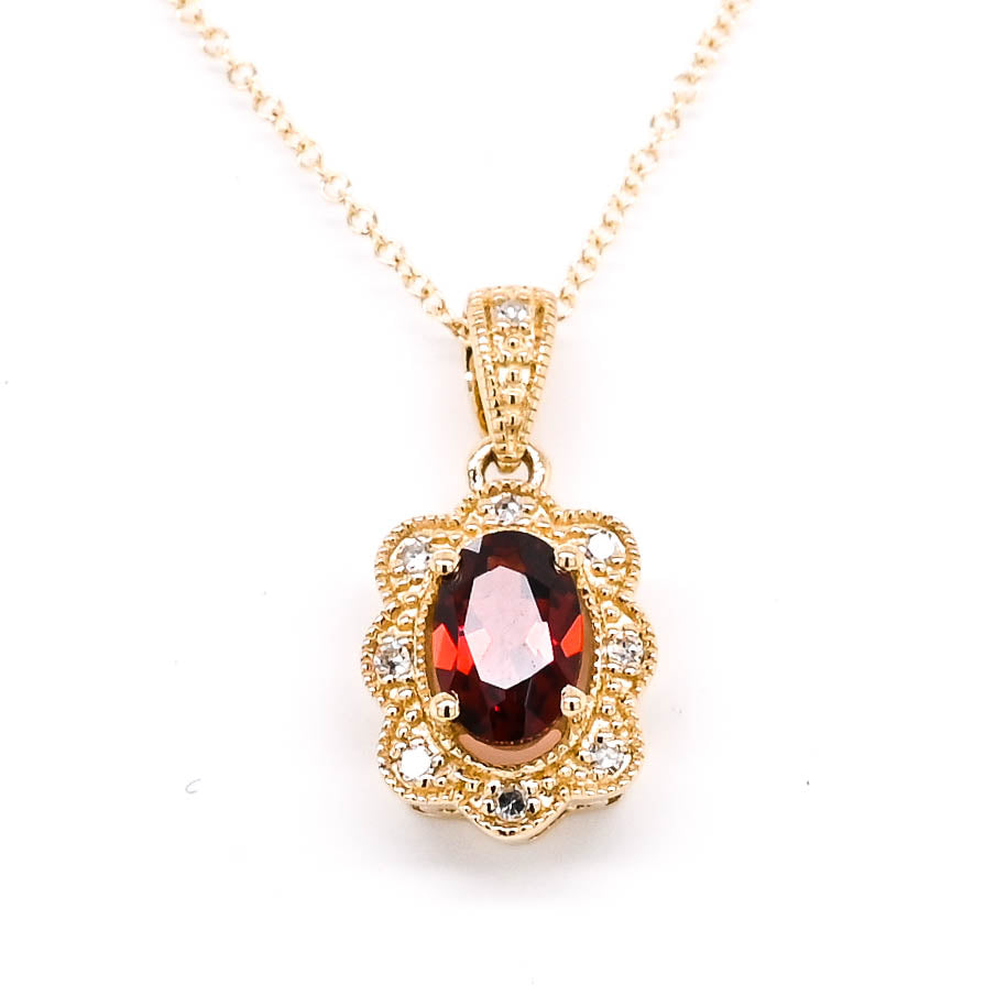 10KT Yellow Gold 18" 0.50CT Oval Shape Garnet & Diamond Necklace.