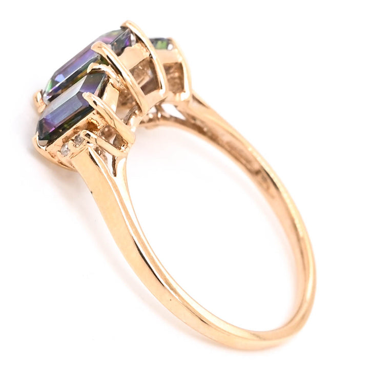 10KT Yellow Gold Mystic Topaz & Diamond Ring.