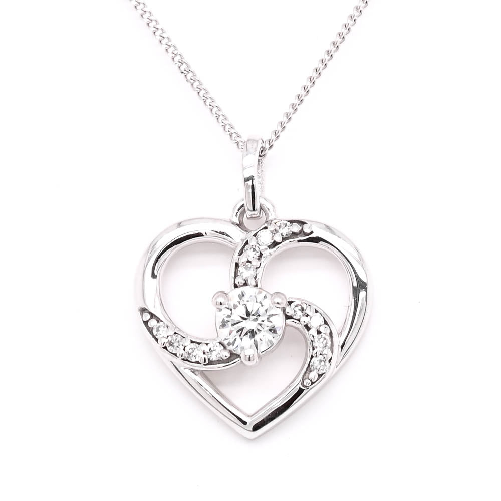 LUJO 10KT White Gold 18" 0.20CTW Round Brilliant LAB Created Heart Diamond Necklace.