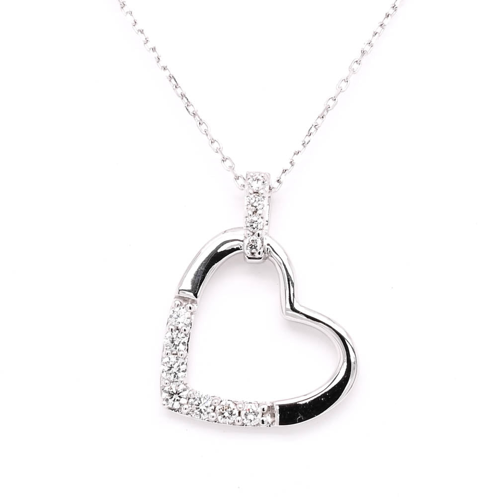 14KT White Gold 18" 0.14CTW Diamond Heart Necklace.