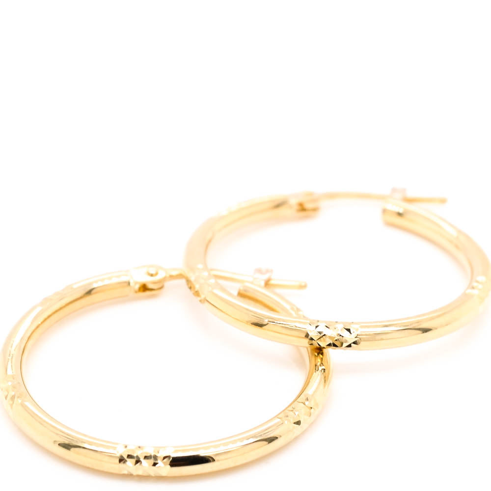 10KT Yellow Gold 18mm Huggie Earrings.