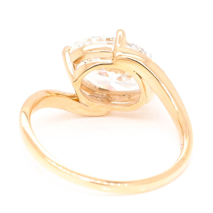 Graziella 10KT Yellow Gold 2.50CT Oval Shape Solitaire Engagement Ring