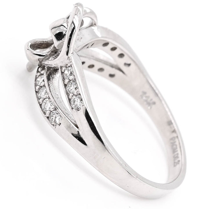 Graziella 14KT White gold 0.25CTW Diamond Heart Bow Ring - Size 7
