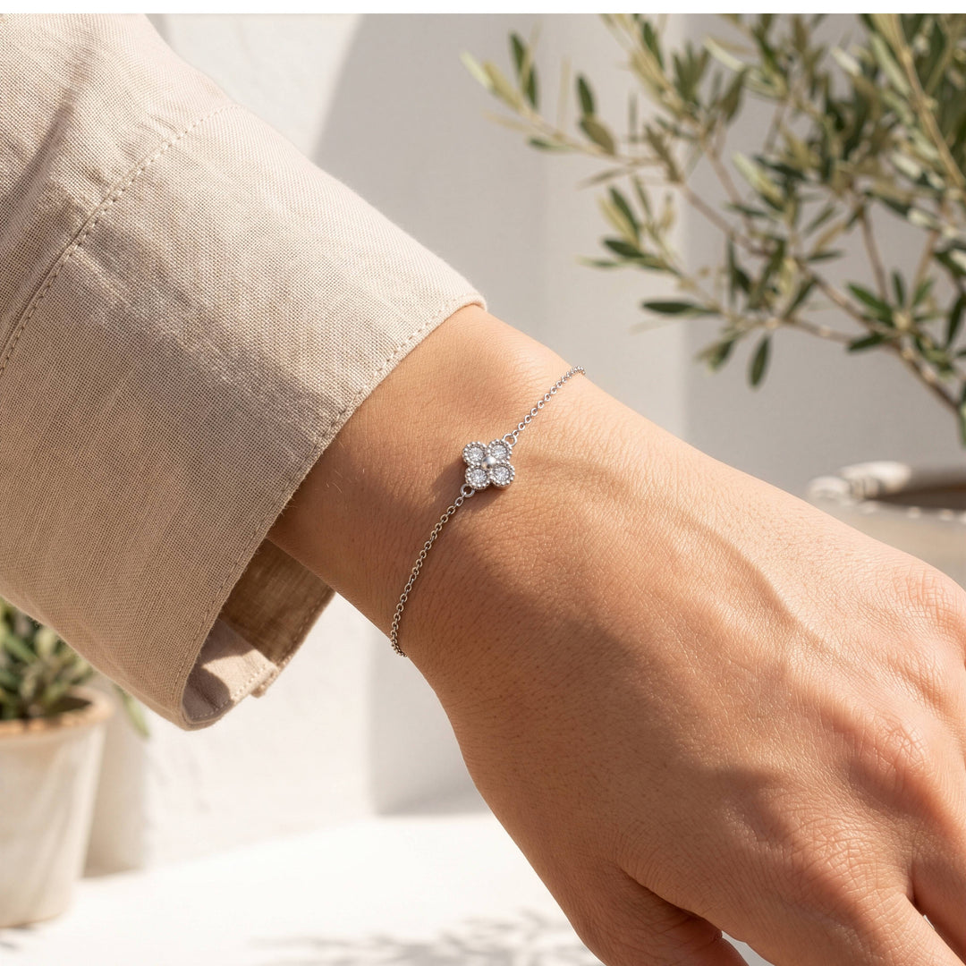 Graziella Sterling Silver 7.5" 0.20CTW Modern Responsibly Grown Diamond Clover Bracelet.