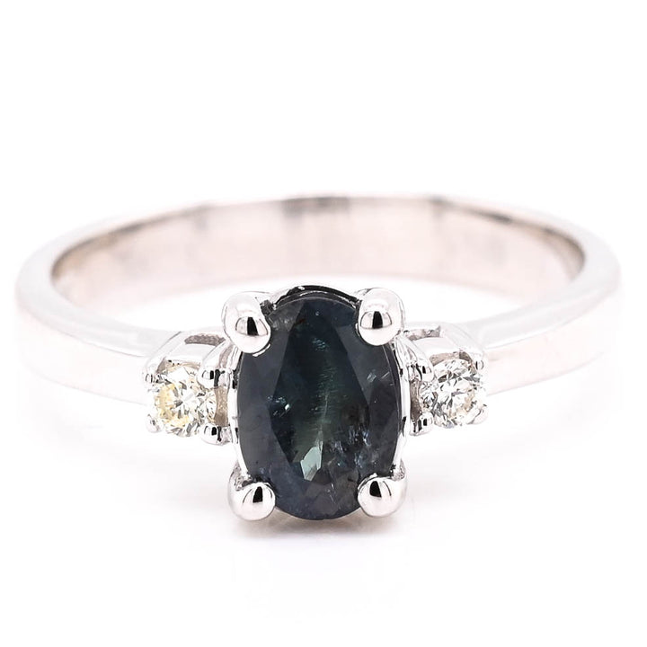 14KT White Gold 0.77CT Oval Shape Natural Alexandrite &amp; Diamond Ring.