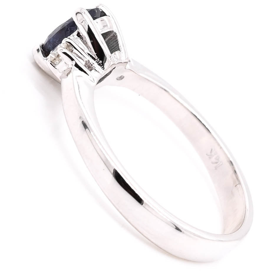 14KT White Gold 0.77CT Oval Shape Natural Alexandrite &amp; Diamond Ring.