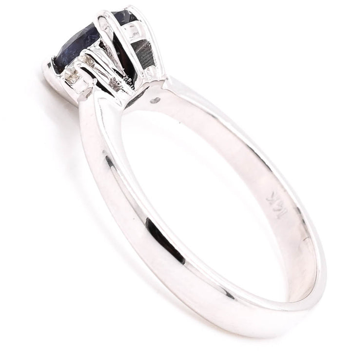 14KT White Gold 0.77CT Oval Shape Natural Alexandrite &amp; Diamond Ring.