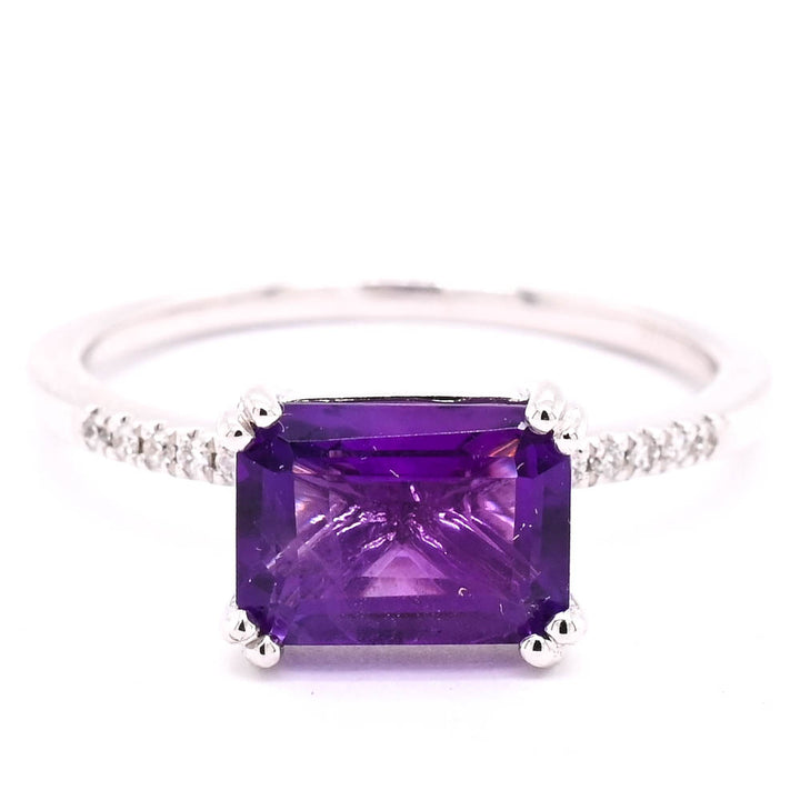 14KT White Gold 1.75CT Emerald Shape Amethyst &amp; Diamond Ring.