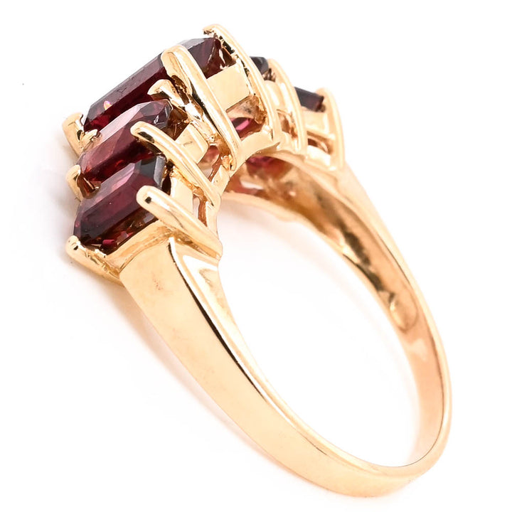 Graziella 10KT Yellow Gold Garnet Ring - Size 5