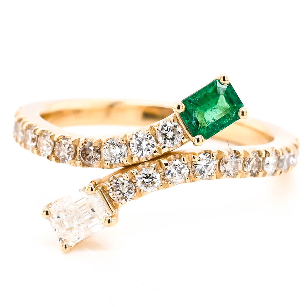 Graziella 14KT Yellow Gold 0.21CT Emerald &amp; Diamond Crossover Ring - Size 6.50