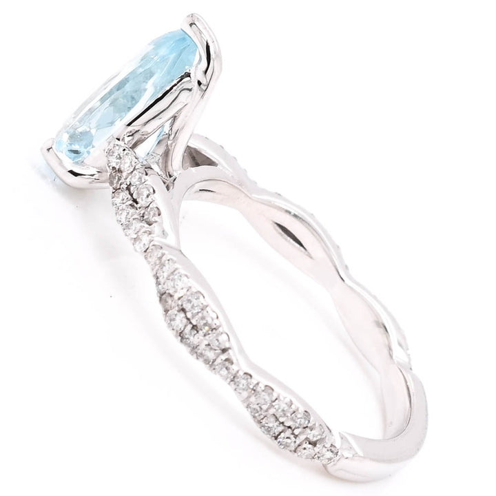 Graziella 14KT White Gold 0.85CT Pear Shape Aquamarine &amp; Diamnd Ring.