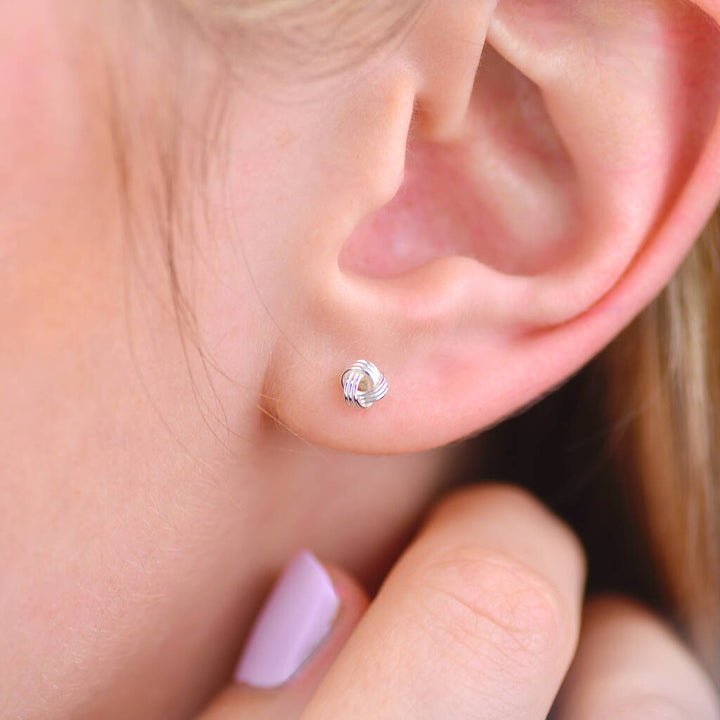 Graziella Sterling Silver 6mm Love Knot Stud Earrings.